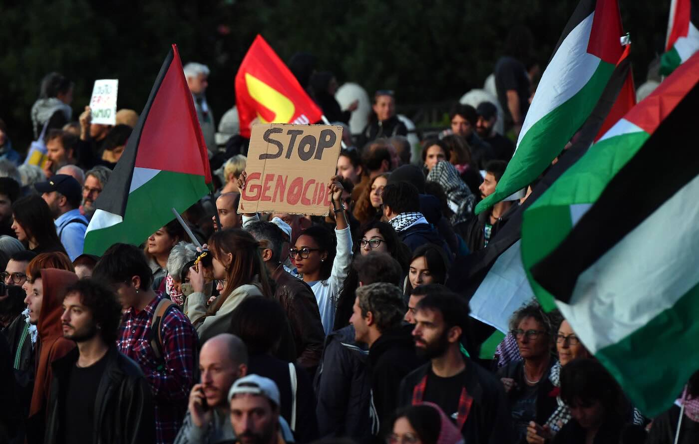 https://static.open.online/wp-content/uploads/2025/10/sciopero-gaza-3-ottobre-diretta.jpeg