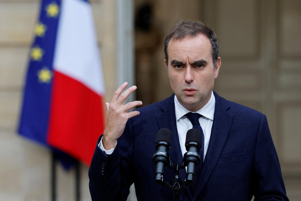 sebastien lecornu rimpasto governo francia elezioni