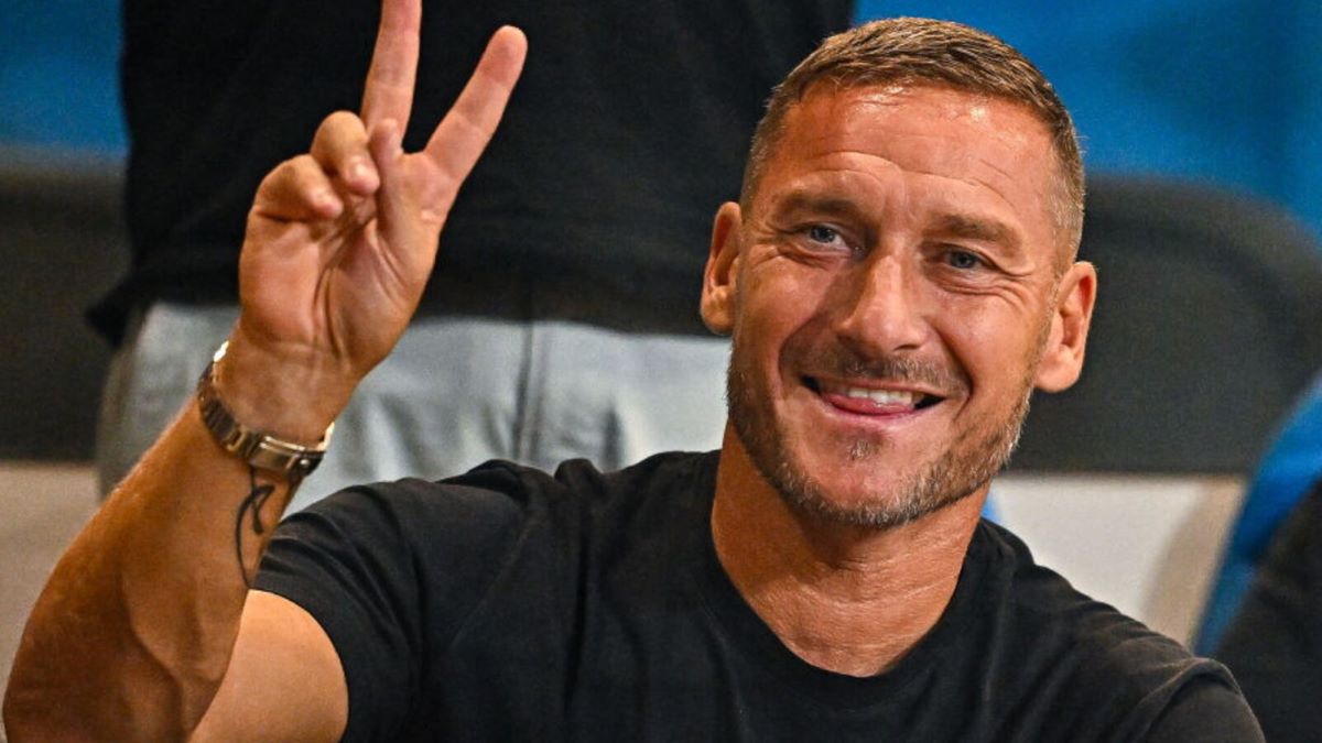 https://static.open.online/wp-content/uploads/2025/10/totti.jpg