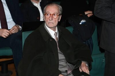 vittorio feltri aggressione cazzotto