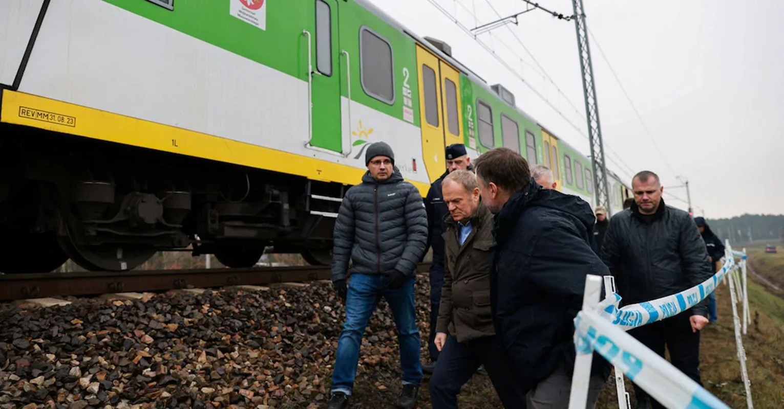 attentato ferrovia polonia donald tusk cittadini ucraini intelligence russia