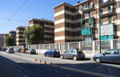 casa popolare immigrata torino