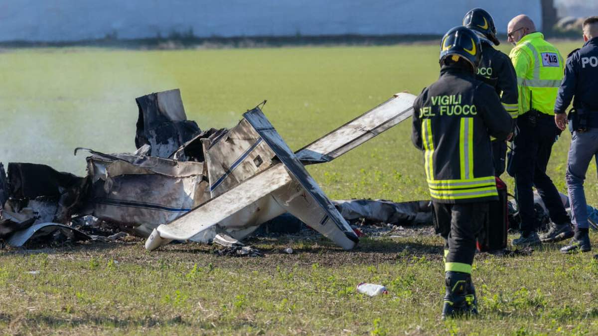 ferrara ultraleggero precipita muore pilota