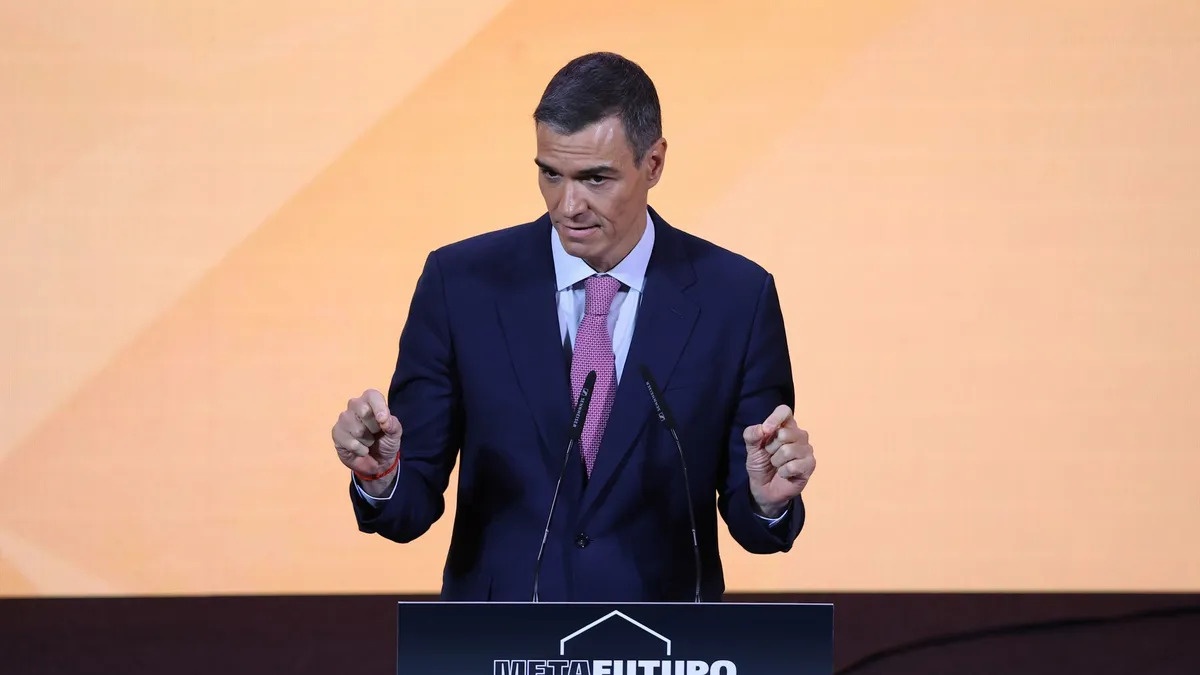 pedro sanchez spagna inchiesta violazione privacy