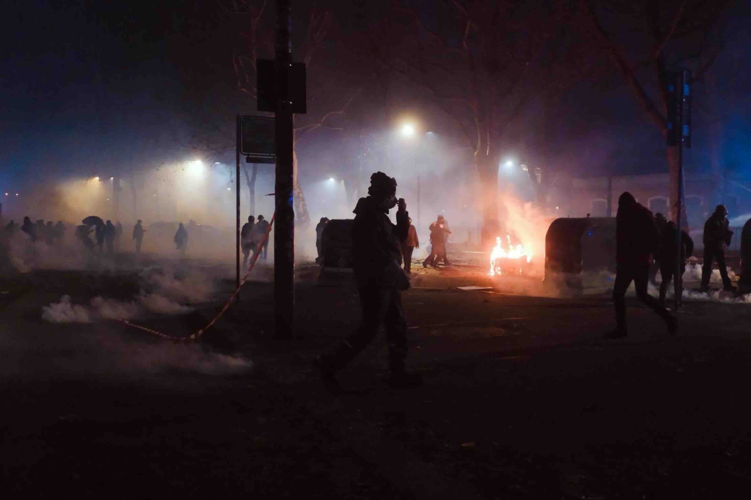 manifestanti-torino-scontri-polizia