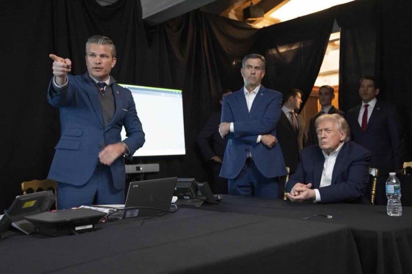 Pete Hegseth, Marco Rubio e Donald Trump