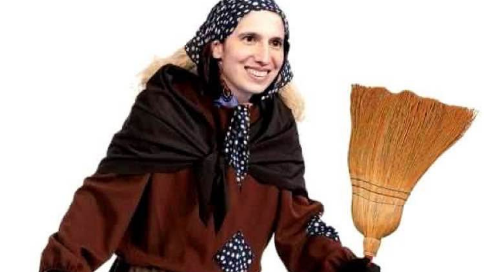 schlein-vestita-befana-sindaco-forza-italia