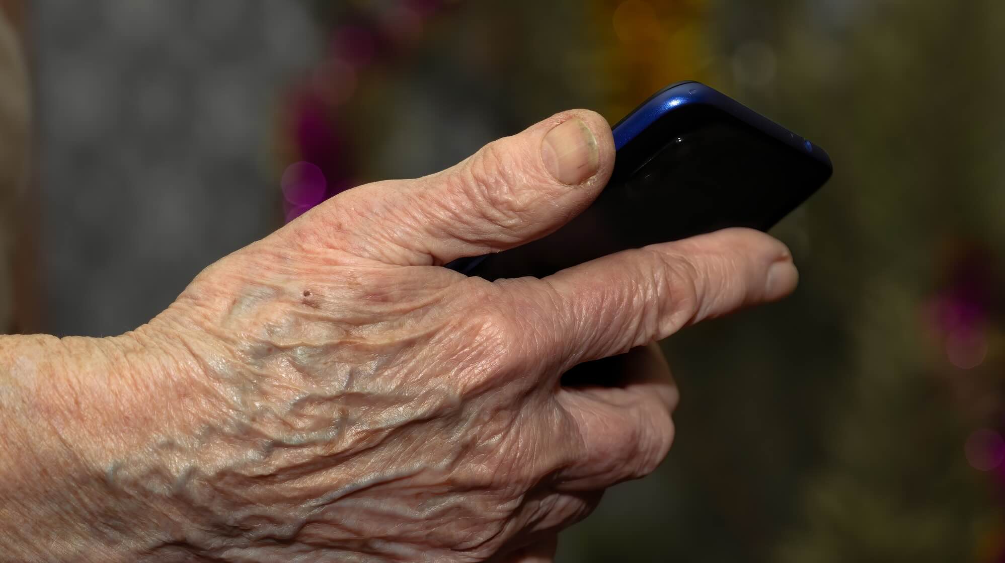 napoli-truffa-anziani-targa