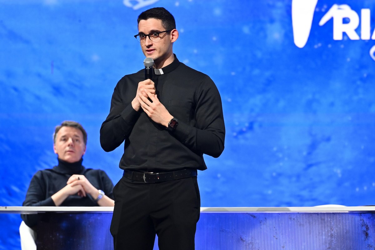 alberto-ravagnani-prete-influencer-perche-ho-lasciato-sacerdozio