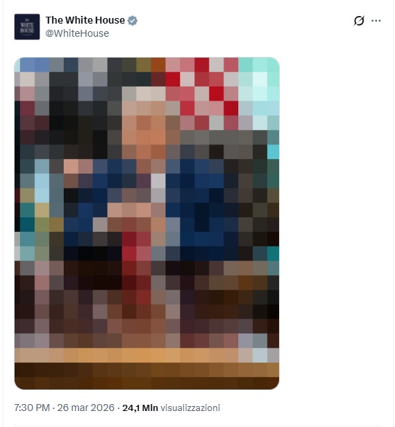 Screenshot del post X della Casa Bianca con la foto di Donald Trump pixellata