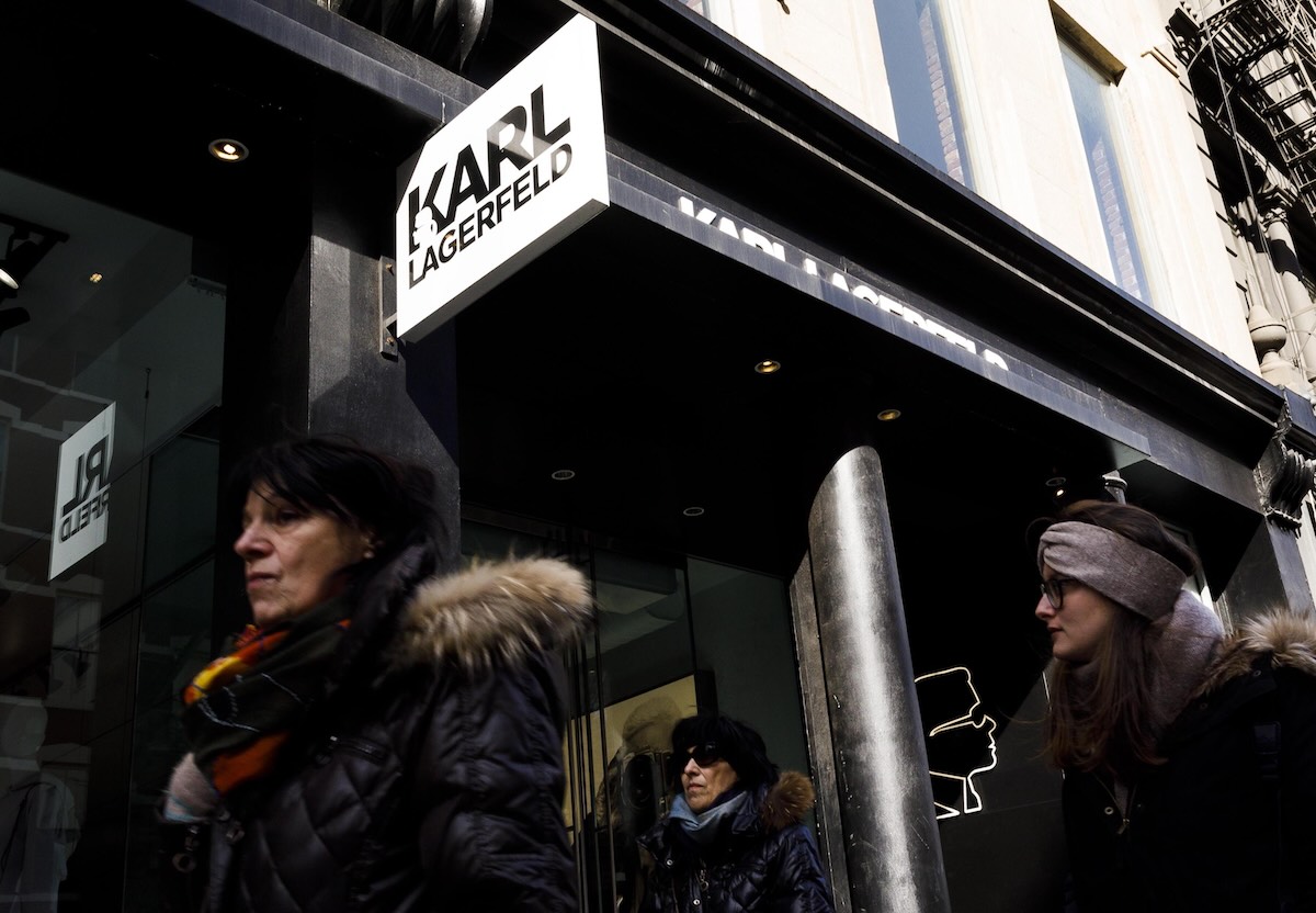 condanna-karl-lagerfiel-discriminazione-commessa