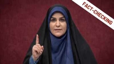 Fotogramma nitido della giornalista iraniana dell'emittente IRIB durante l'attacco allo studio televisivo nel giugno 2025