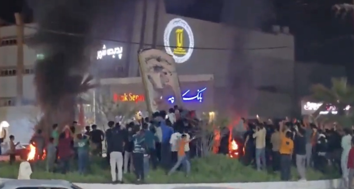 iran monumento ayatollah