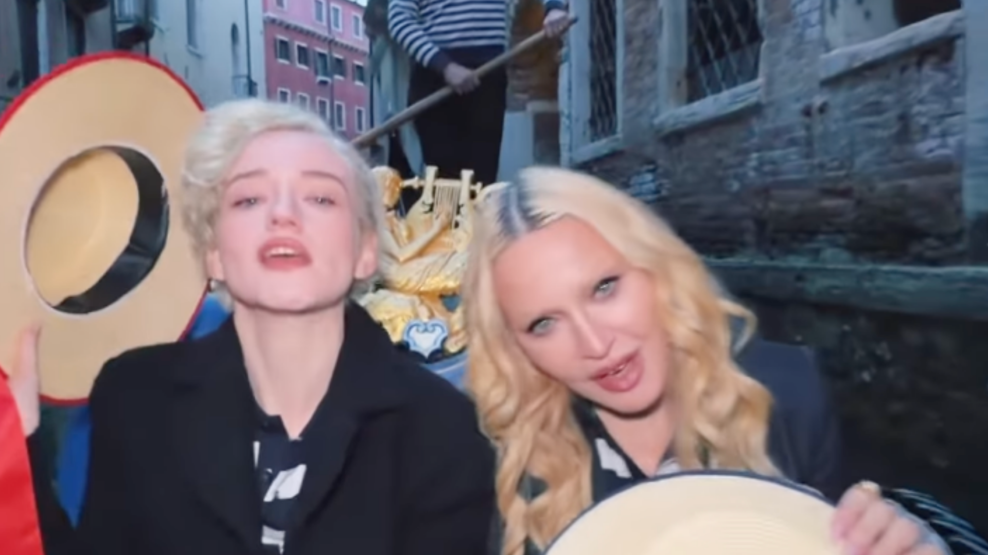 madonna-gondola-venezia