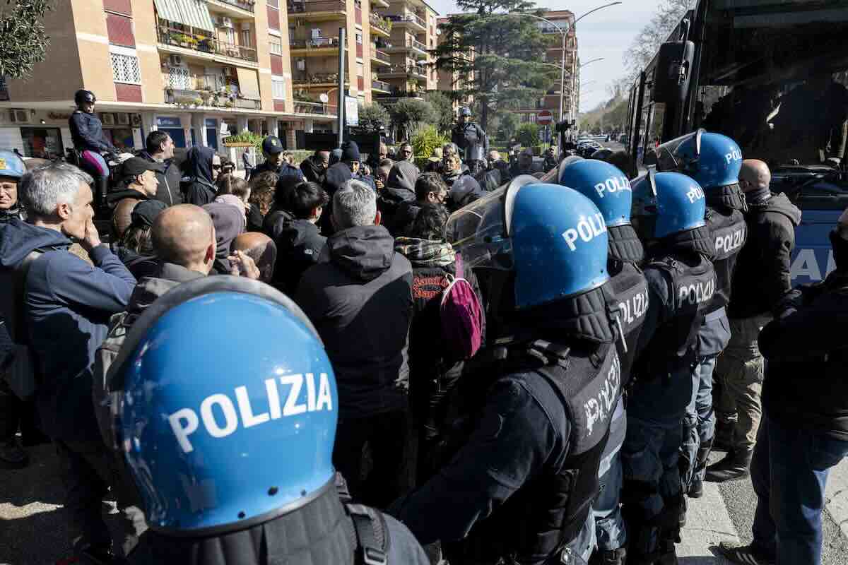 manifestazione roma anarchici