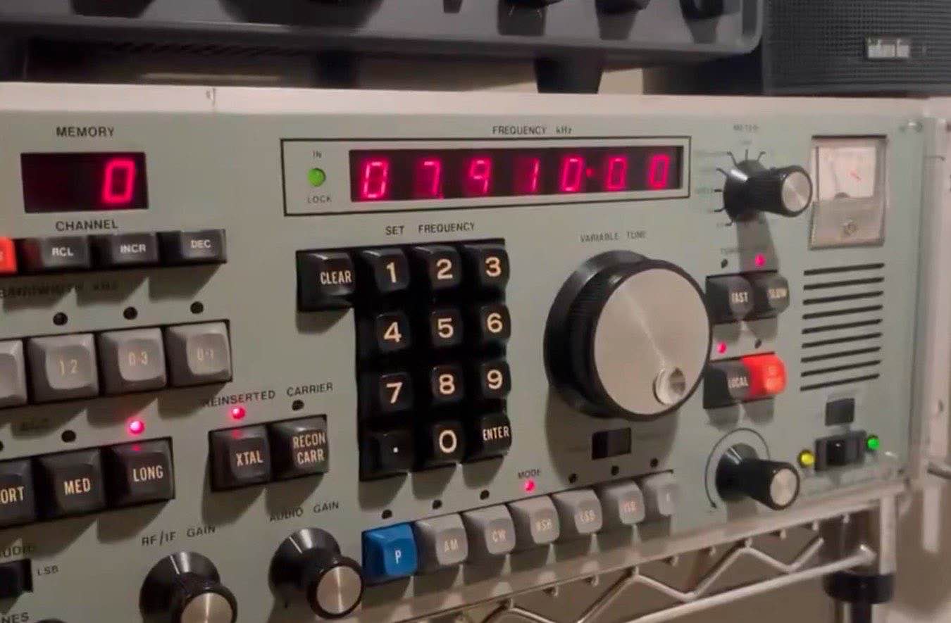 messaggio radio criptato farsi iran video