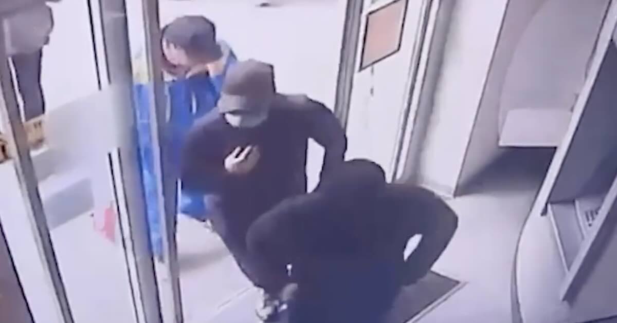 banditi credit agricole napoli