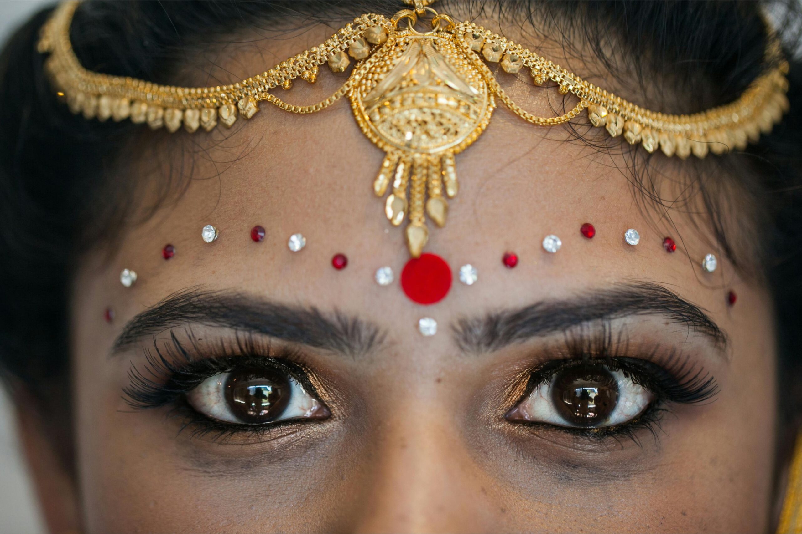 bindi donne india induismo
