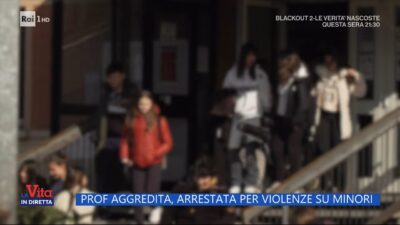 castellammare prof molesta alunni