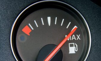 come risparmiare benzina diesel elettricità metodi