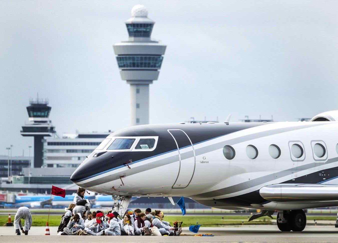 crisi carburante stop jet privati proposta verdi ue