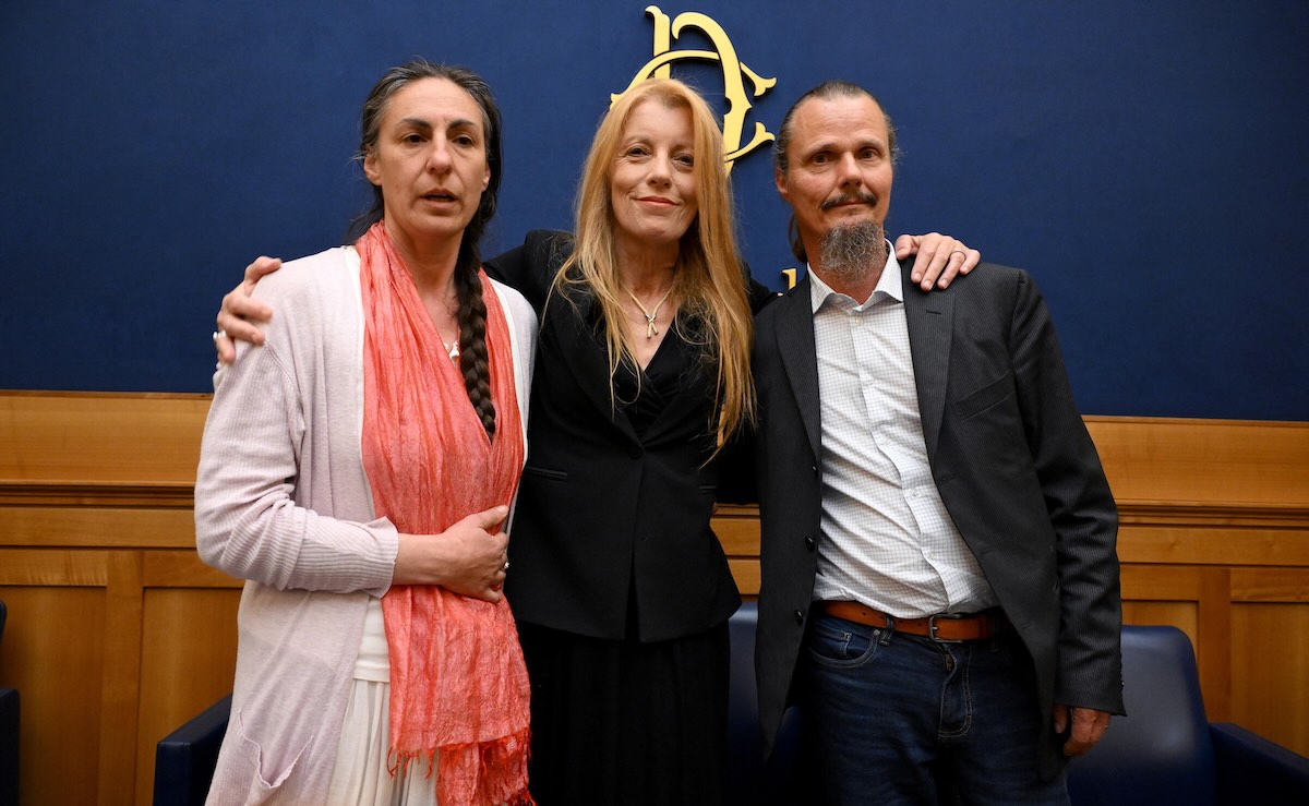 famiglia-del-bosco-camera-incontro