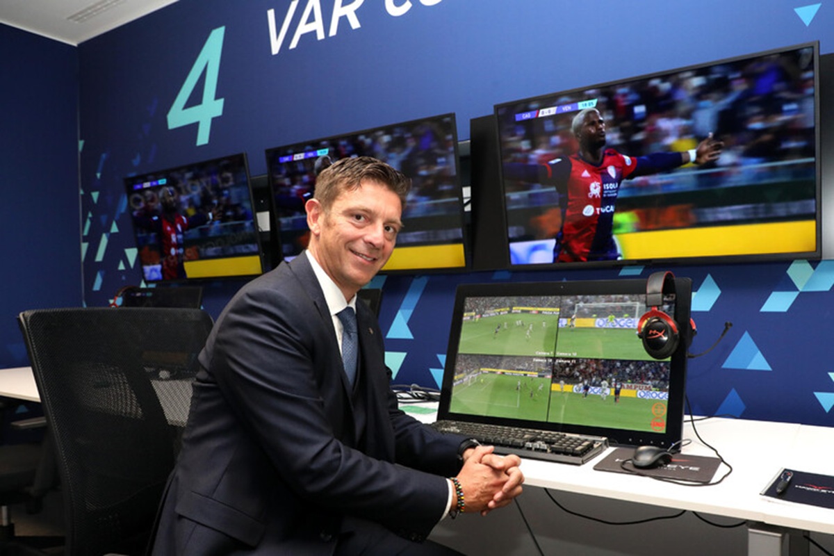 gianluca rocchi indagine frode sportiva arbitri indagati intercettazioni