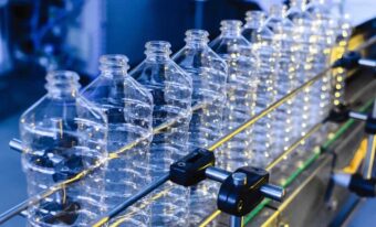 guerra iran rincari plastica petrolio