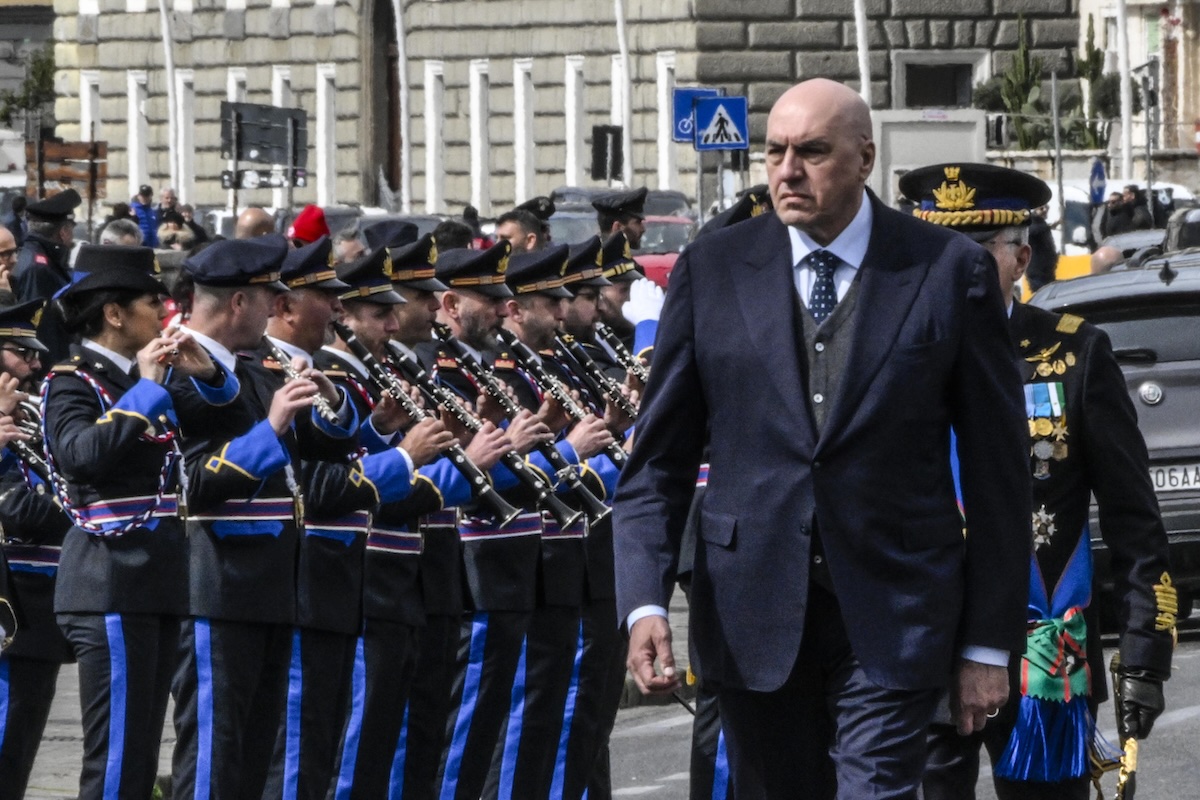 guido crosetto camera basi