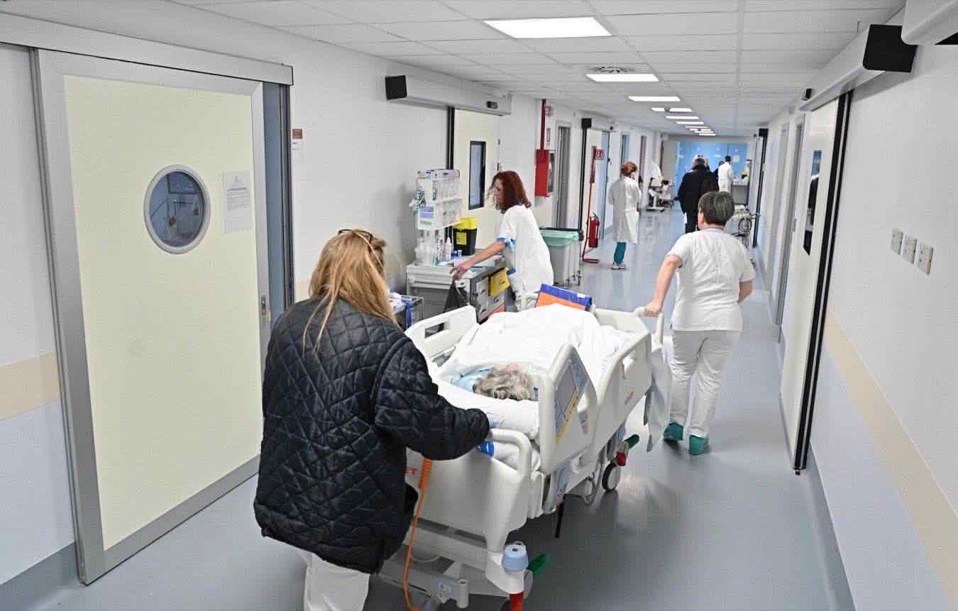 intervento chirurgico tumore colon sveglio ipnosi torino