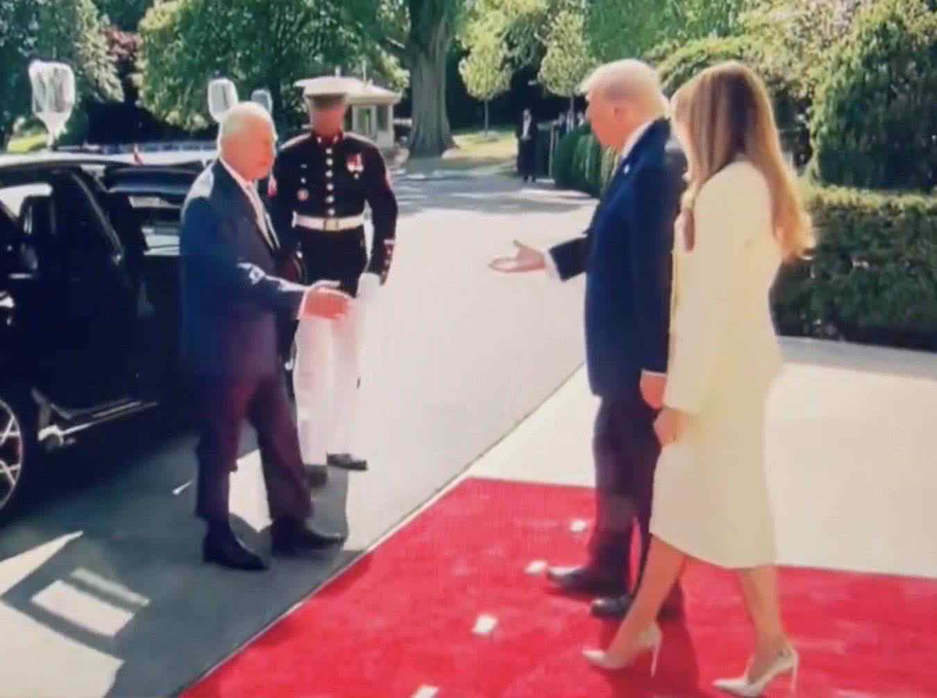Re Carlo arriva alla Casa Bianca da Donald Trump