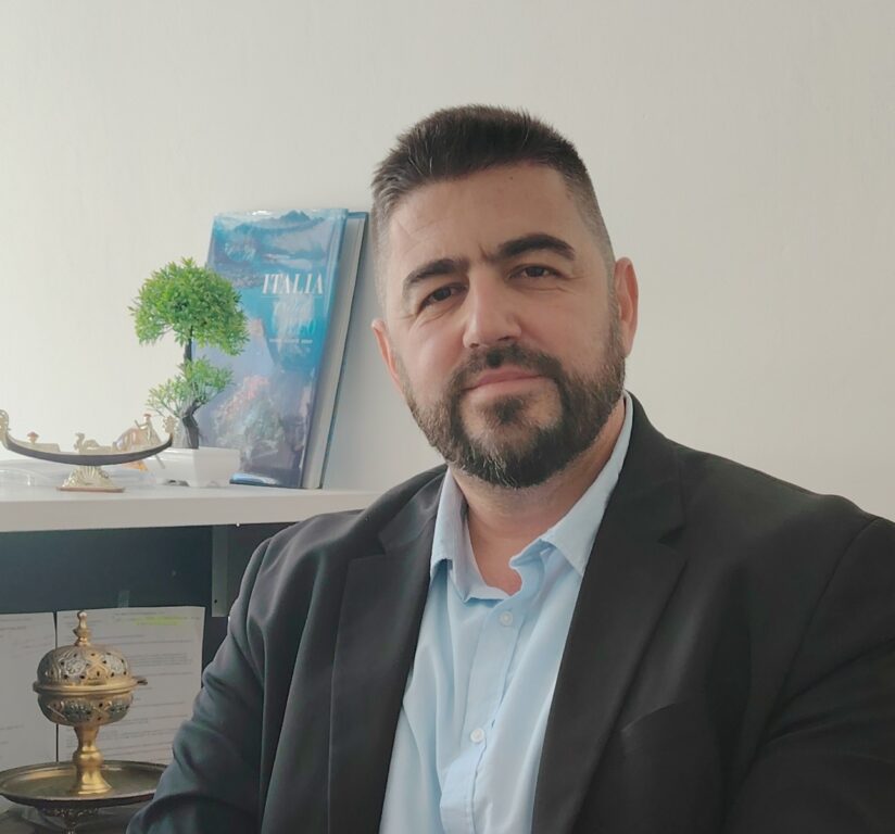 Sadmir Aliovski, presidente della Comunità Islamica Veneziana striscioni venezia no moschea lega