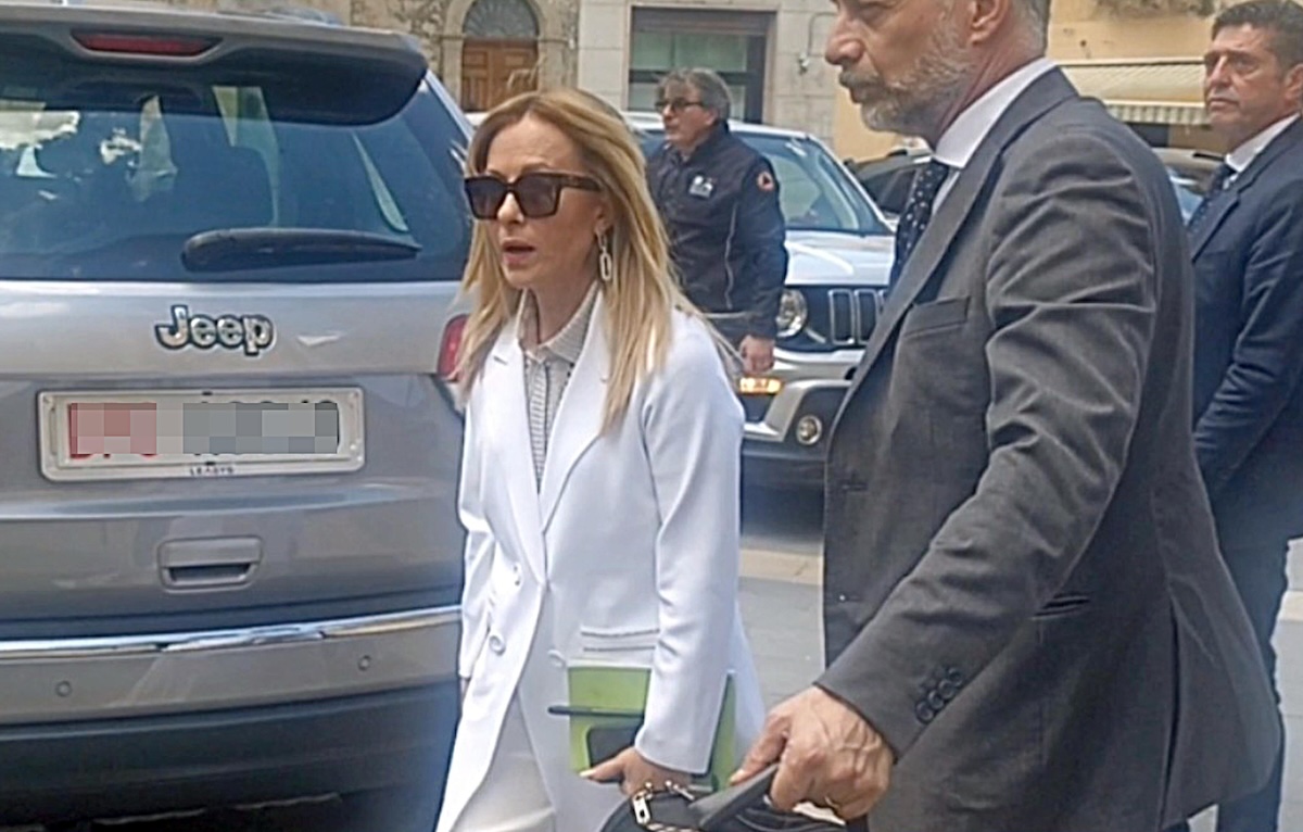 giorgia meloni niscemi