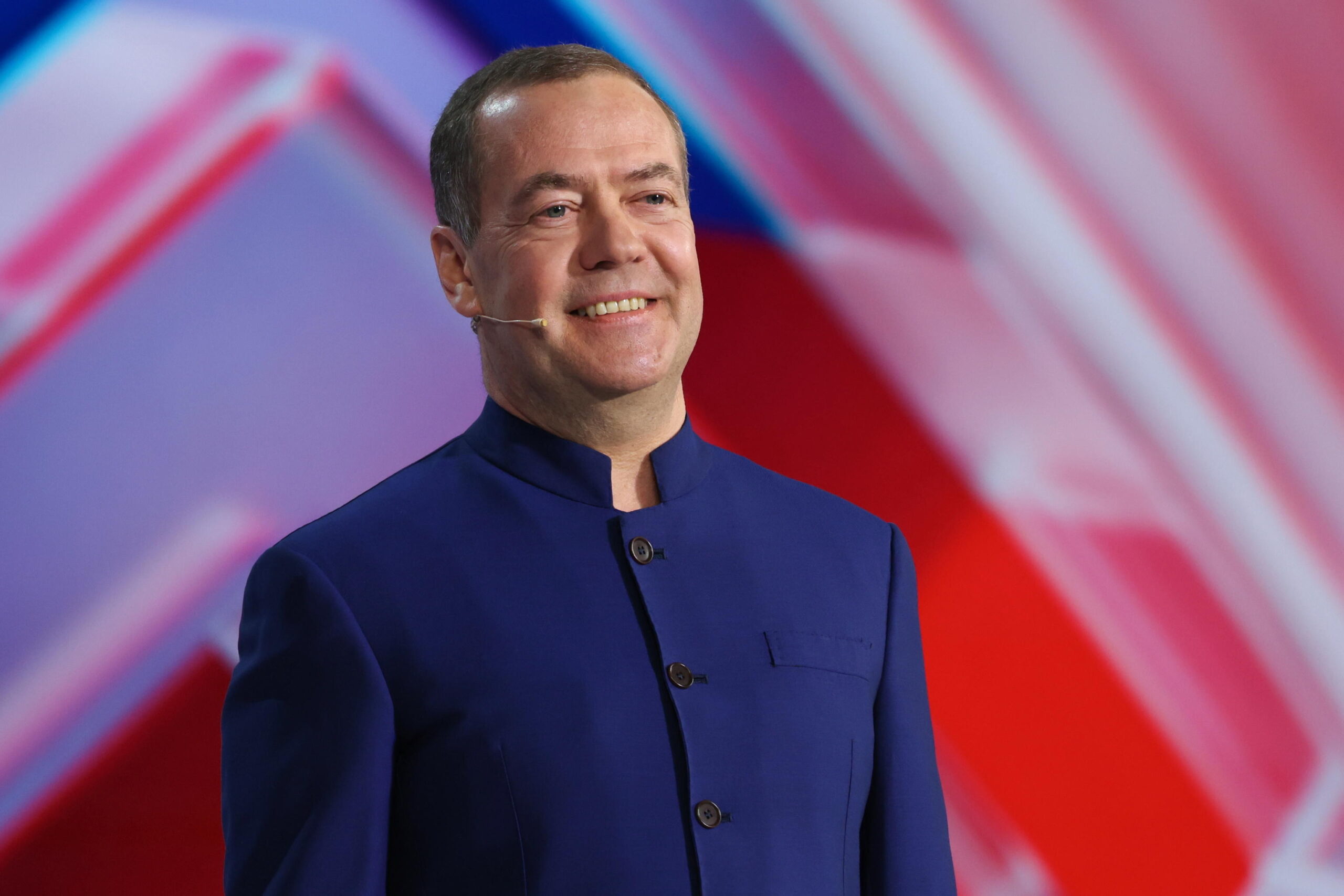 medvedev attacco starobilsk minaccia ue video