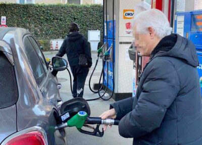 Pompa di benzina