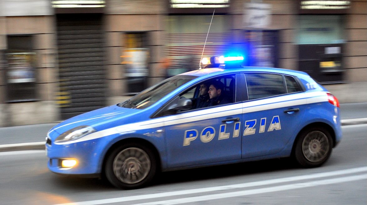 prof-religione-violenza-sessuale-minorenni-arresto
