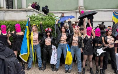 pussy-riot-femen-biennale-venezia
