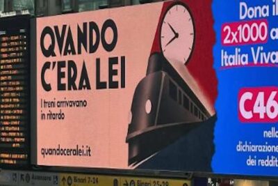 Renzi cartelloni pubblicitari stazioni contro meloni