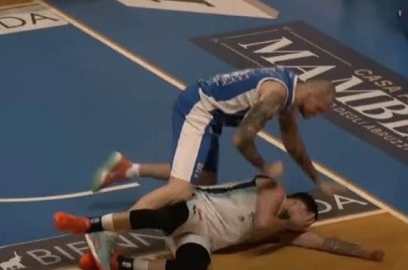 rissa basket ruvo roseto abruzzi pugni video