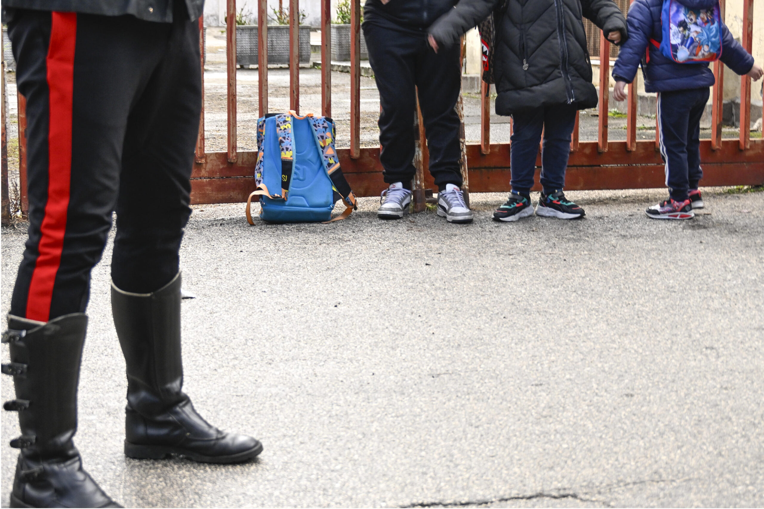 scuola accoltellamento
