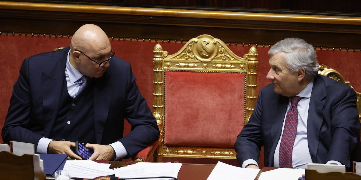https://static.open.online/wp-content/uploads/2026/05/tajani-crosetto-due.jpeg