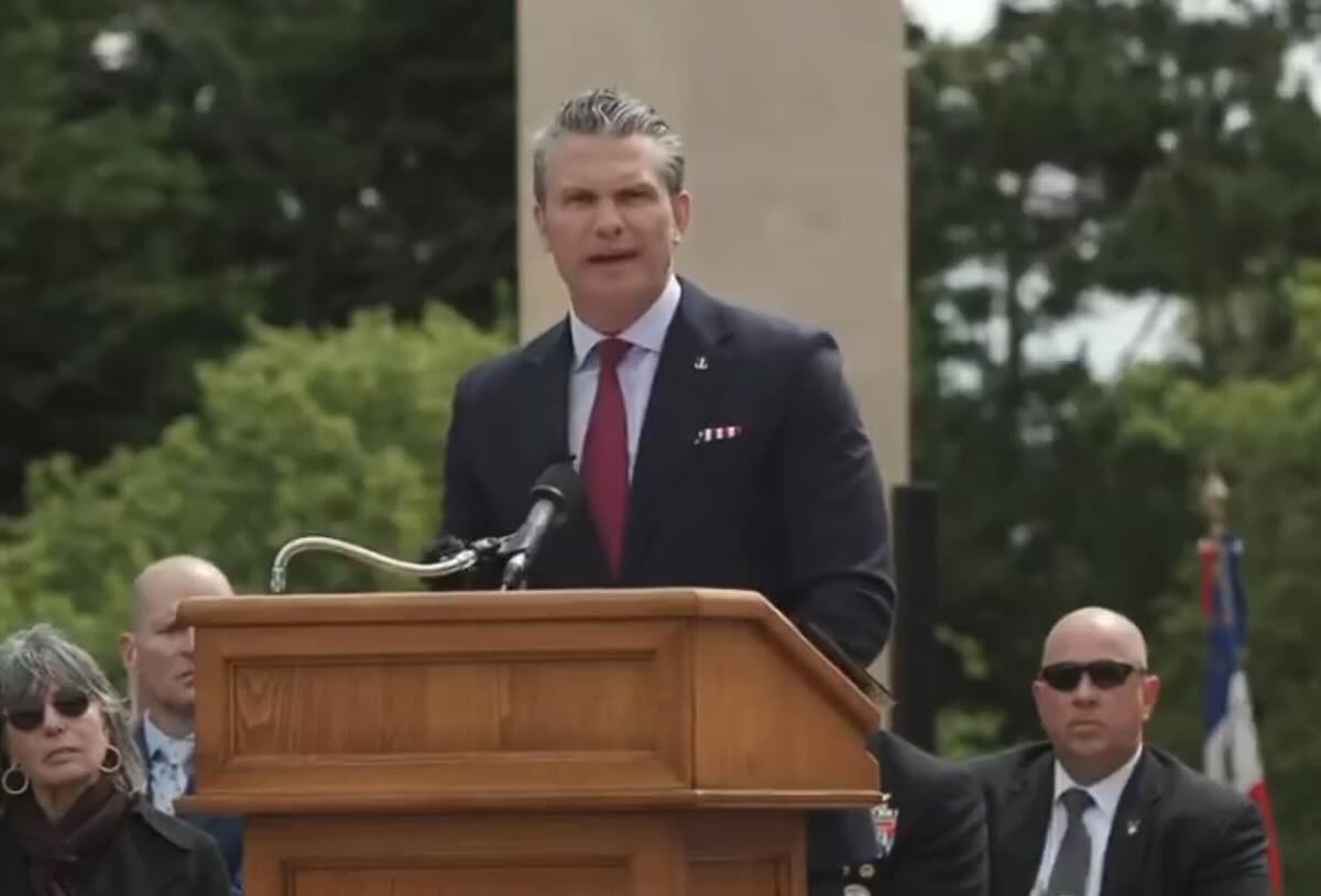 Pete Hegseth Normandia