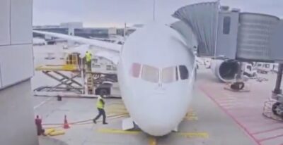 Aereo caduto sul muso nell'areoporto di Francoforte
