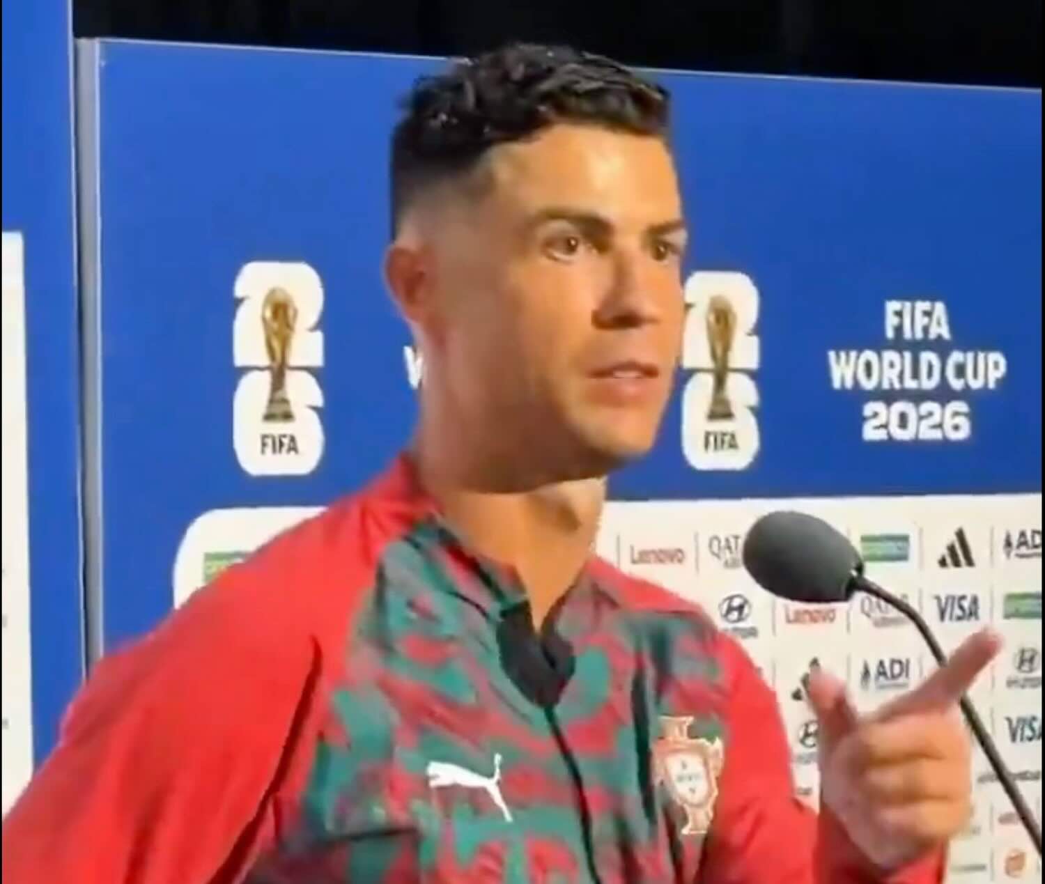 Cristiano Ronaldo domanda Messi
