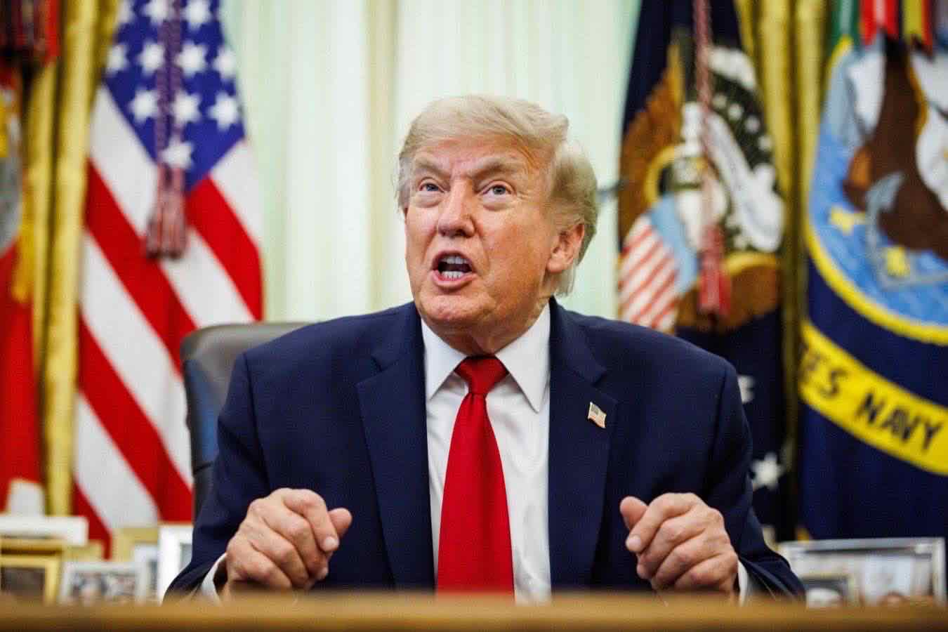 Donald Trump nello studio Ovale