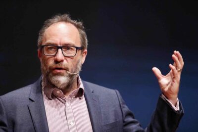 jimmy-wales-wikipedia-intelligenza-artificiale-intervista