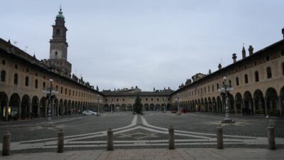 vigevano piazza