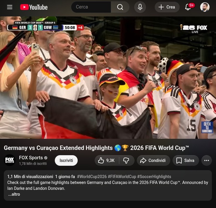 Fotogramma reale della diretta Fox Sports al minuto 50:08 che mostra un uomo diverso nella stessa posizione.