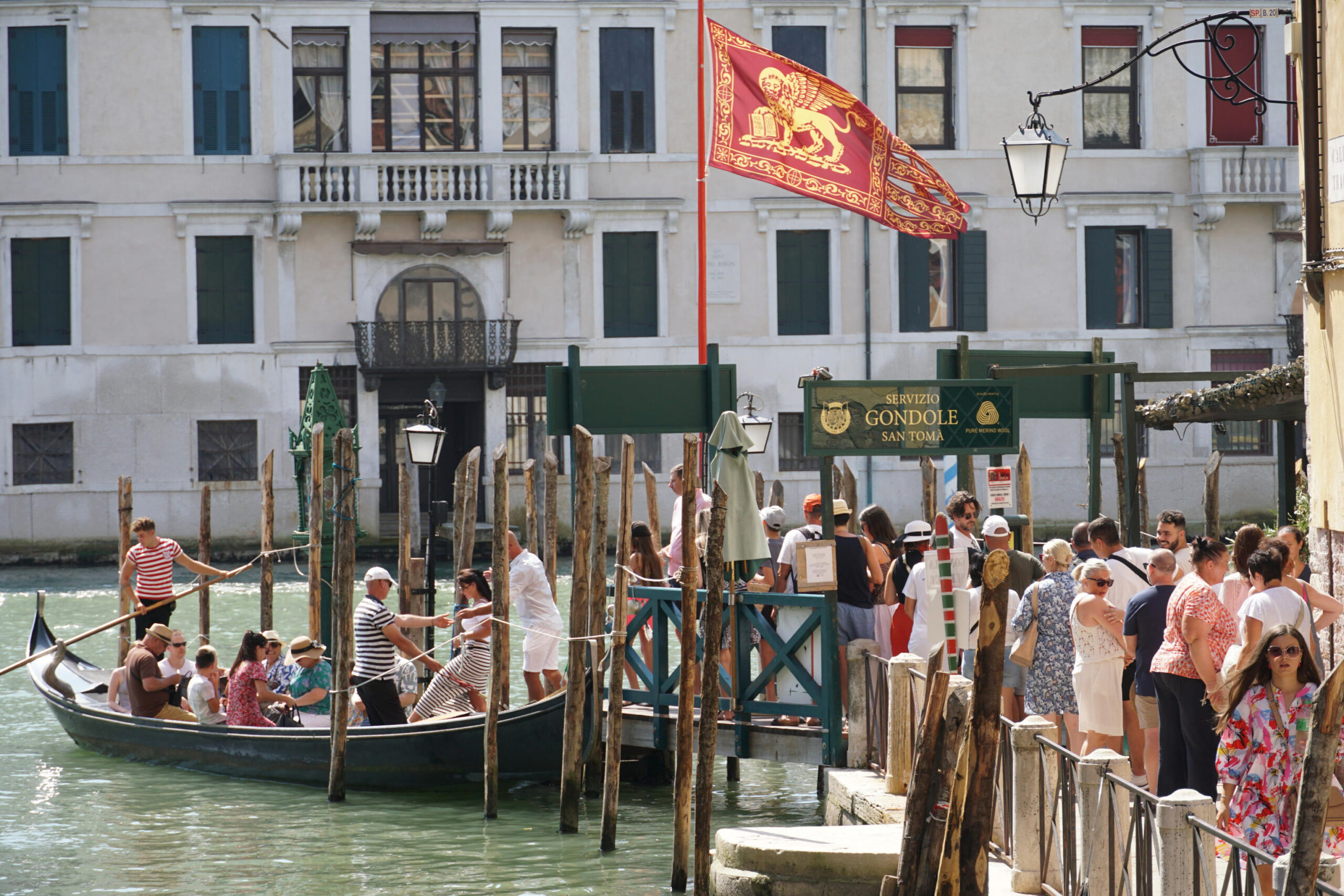 venezia furti facchini abusivi
