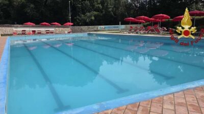 Piscina cloro Mentana Roma esalazione